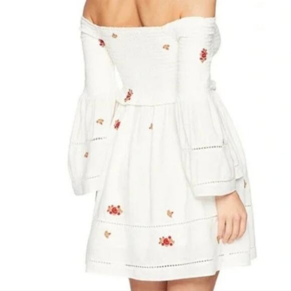Free People Women’s Dress Boho Festival Embroidered Off-Shoulder Smocked Size S - Picture 2 of 14